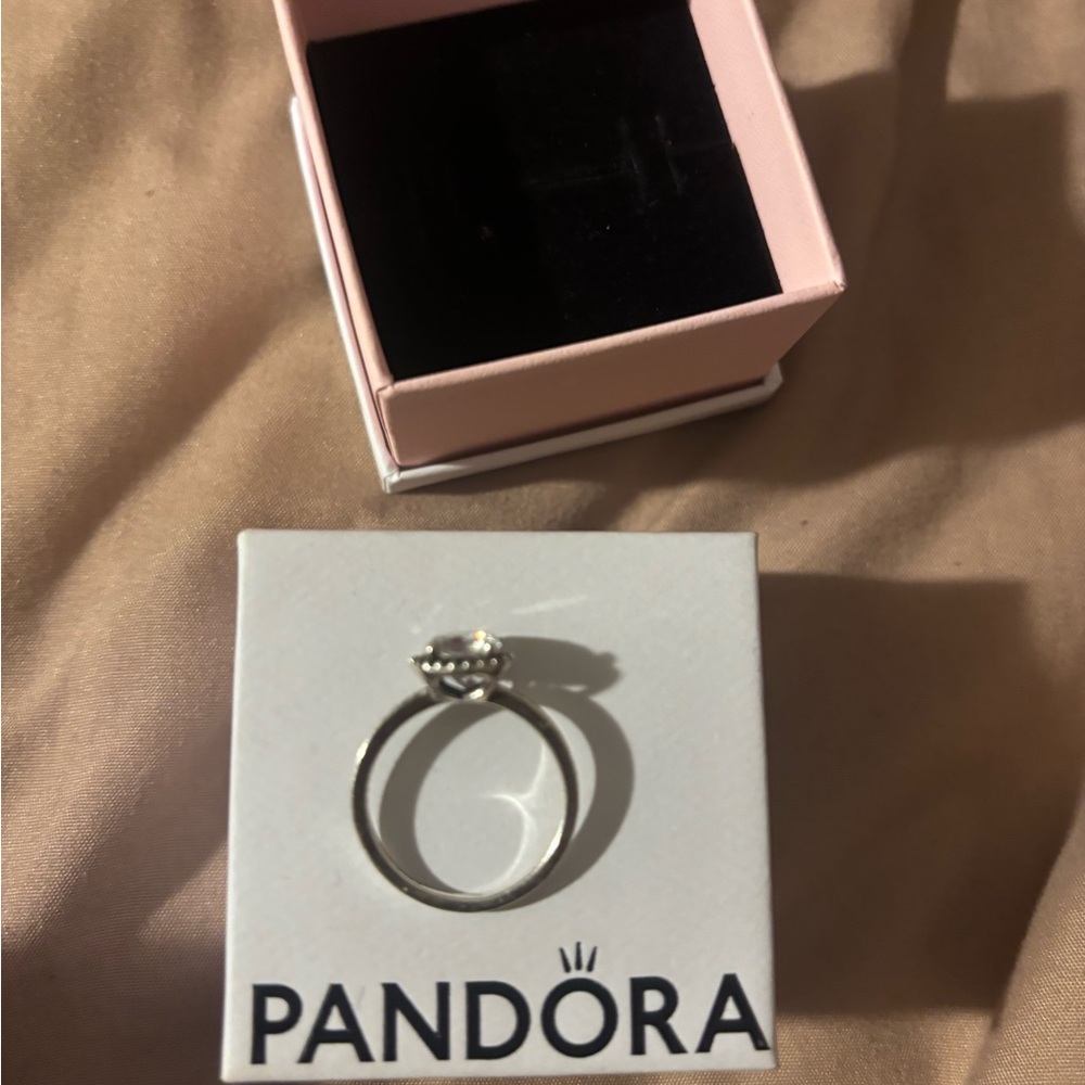 Pandora Ring